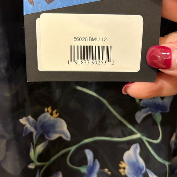 NWT Mac Duggal 56028 Floral Cape Sleeve Dress - Picture 4 of 5